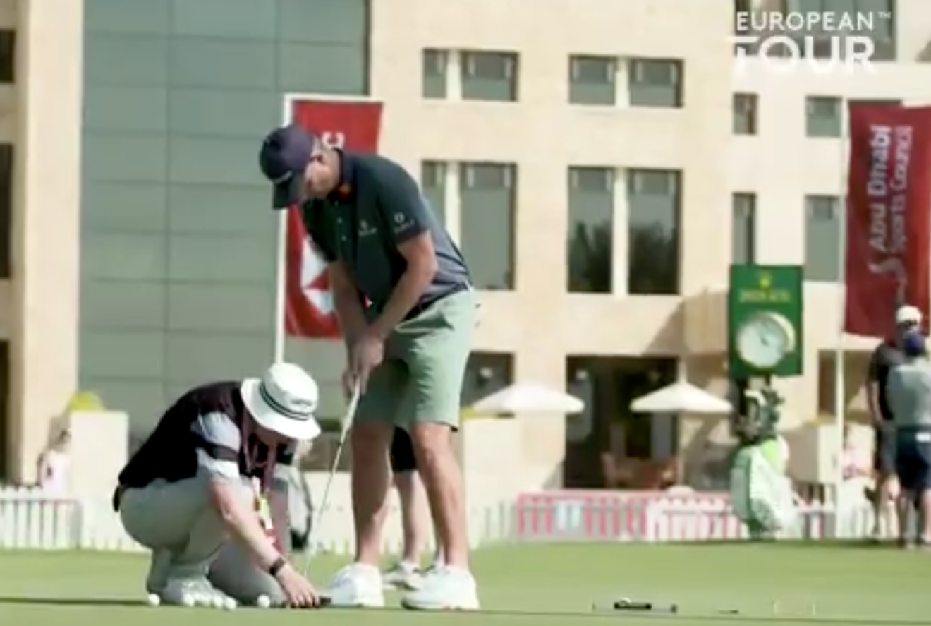 Justin Rose prend une (longue) leçon de putting à Abu Dhabi