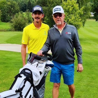 Un caddie un peu particulier sur l'Alps Tour