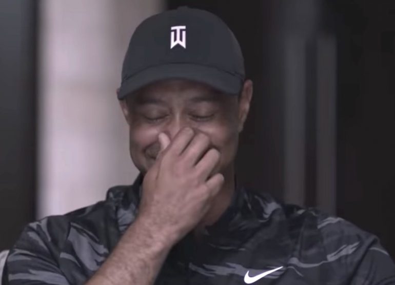 tiger woods mort de rire video charlie