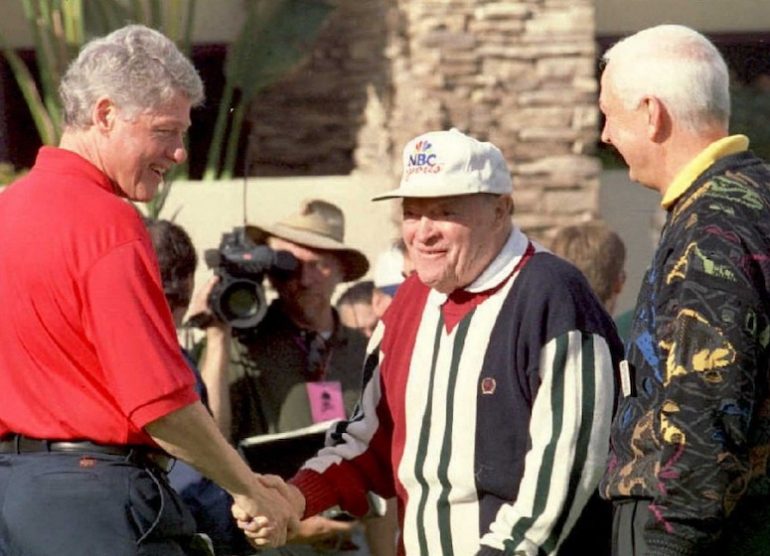 Bill Clinton Bob Hope Gerald Ford George Bush Photo by PAUL J. RICHARDS / AFP