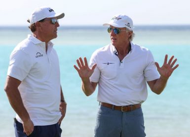 Phil Mickelson & Greg Norman at Royal Greens ©SAUDI INTERNATIONAL