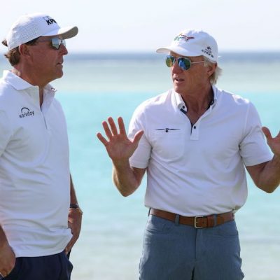 Phil Mickelson & Greg Norman at Royal Greens ©SAUDI INTERNATIONAL