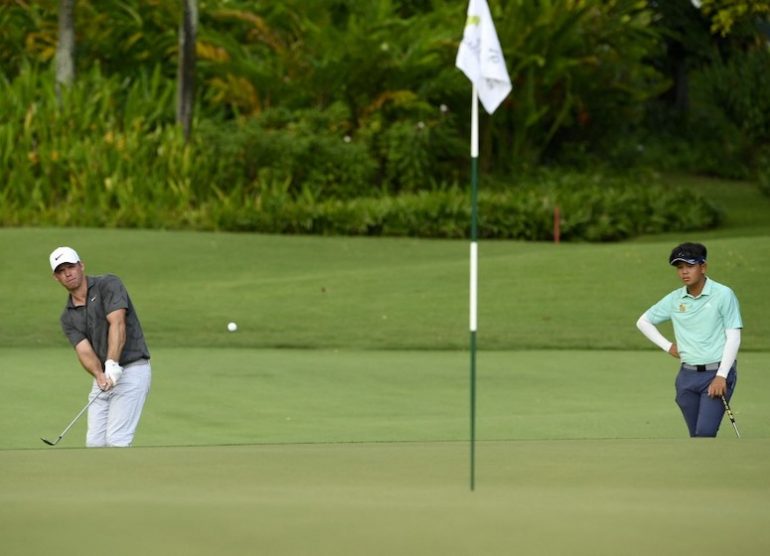 PAUL CASEY Ratchanon Chantananuwat AFP PHOTO / SPORTFIVE / PAUL LAKATOS