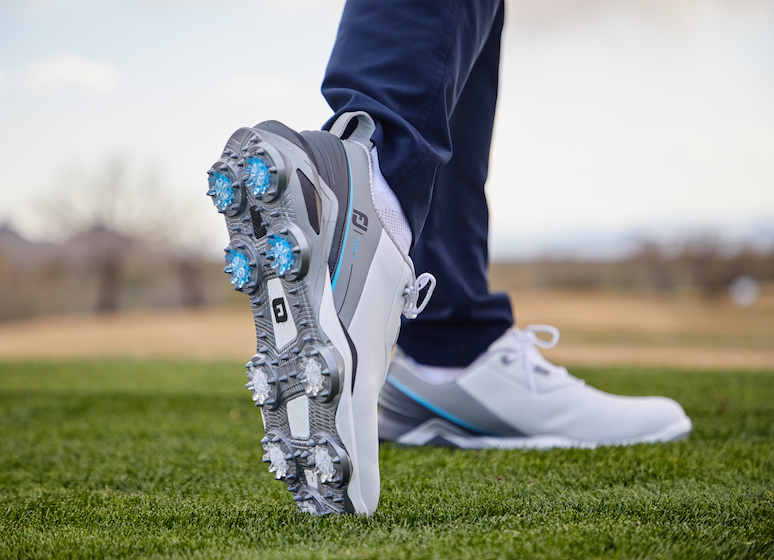 Toujours plus de stabilité avec les nouvelles FootJoy Tour Alpha