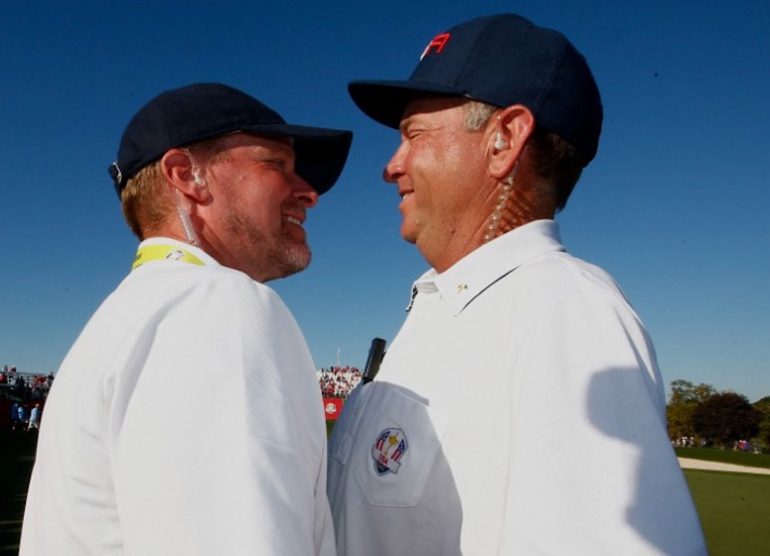 Vice-captaine Steve Stricker captaine Davis Love III Photo JAMIE SQUIRE / GETTY IMAGES NORTH AMERICA / Getty Images via AFP