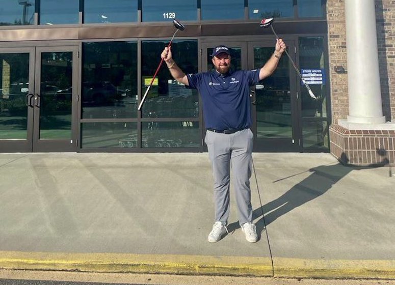 Shane Lowry casse son putter en plein tournoi et le remplace au magasin le plus proche