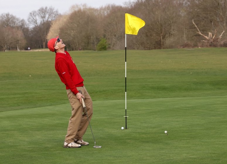 golfer-miss-putt-green-illustration Photo by Andrew Redington / GETTY IMAGES EUROPE / Getty Images via AFP