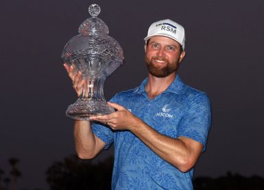 chris-kirk-trophy-honda ©PGA Tour