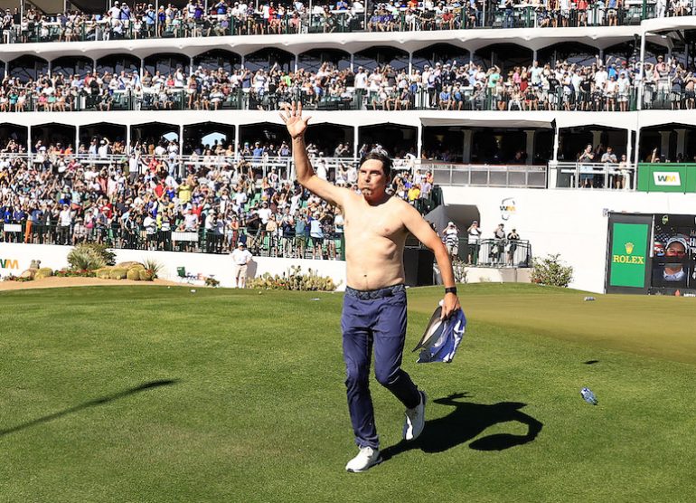 Joel Dahmen phoenix open trou 16 hole 16Photo by Mike Mulholland / GETTY IMAGES NORTH AMERICA / Getty Images via AFP