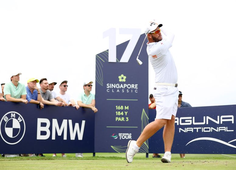 Ockie Strydom, vainqueur à Singapour. Rozner et Pavon 6es...