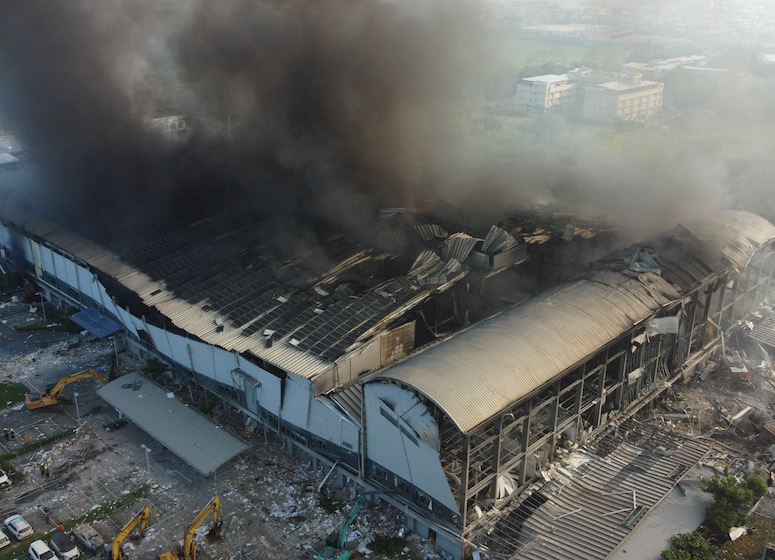 Un terrible incendie cause un drame dans une usine de balles