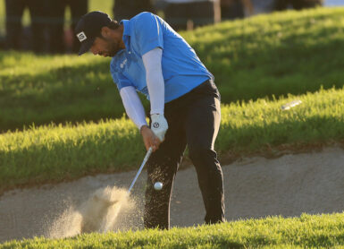 LA JOLLA, CALIFORNIA - JANUARY 27: Matthieu Pavon of France plays his shot from the bunker on the 18th hole during the final round of the Farmers Insurance Open at Torrey Pines South Course on January 27, 2024 in La Jolla, California. Sean M. Haffey/Getty Images/AFP (Photo by Sean M. Haffey / GETTY IMAGES NORTH AMERICA / Getty Images via AFP)