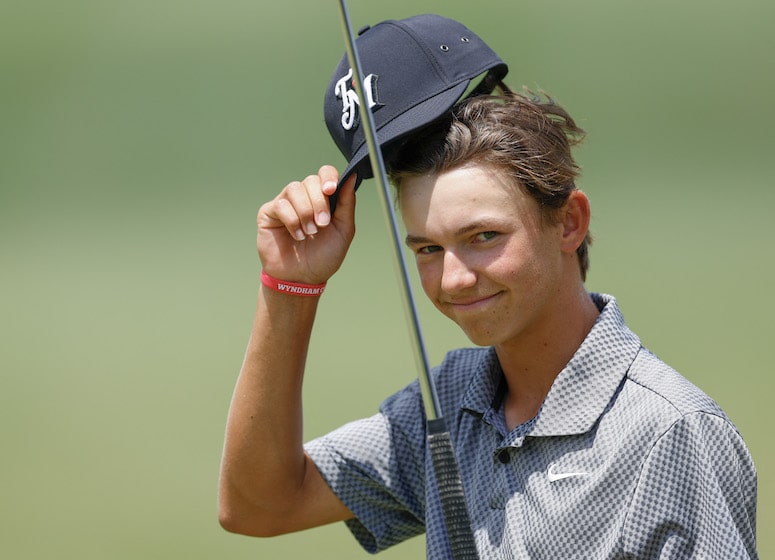 À 15 ans, il va bientôt faire ses débuts sur le PGA Tour