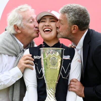 Ayaka Furue Franck Riboud Jacques Bungert Photo Philippe Millereau / KMSP