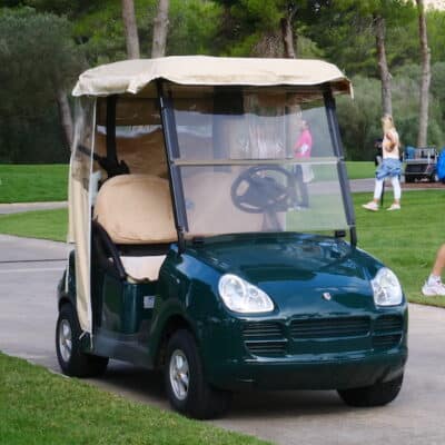 Fan de voiture ? Voici la voiturette ultime