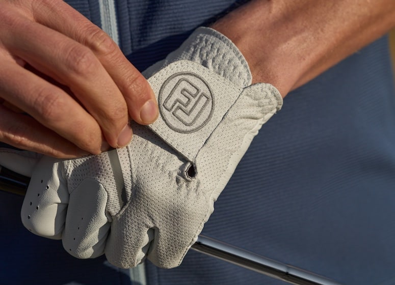 FootJoy lance le SciFlex, un gant pensé pour les conditions estivales