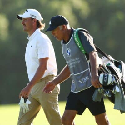 Anthony Quayle of Australia alongside caddie Steve Williams CHRIS HYDE / GETTY IMAGES ASIAPAC / Getty Images via AFP