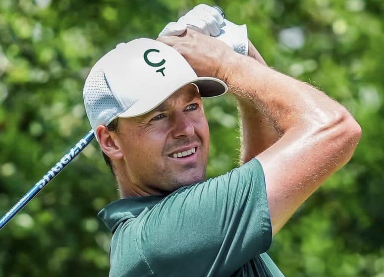 Victor Perez vu par Adrian Meronk et Richard Bland