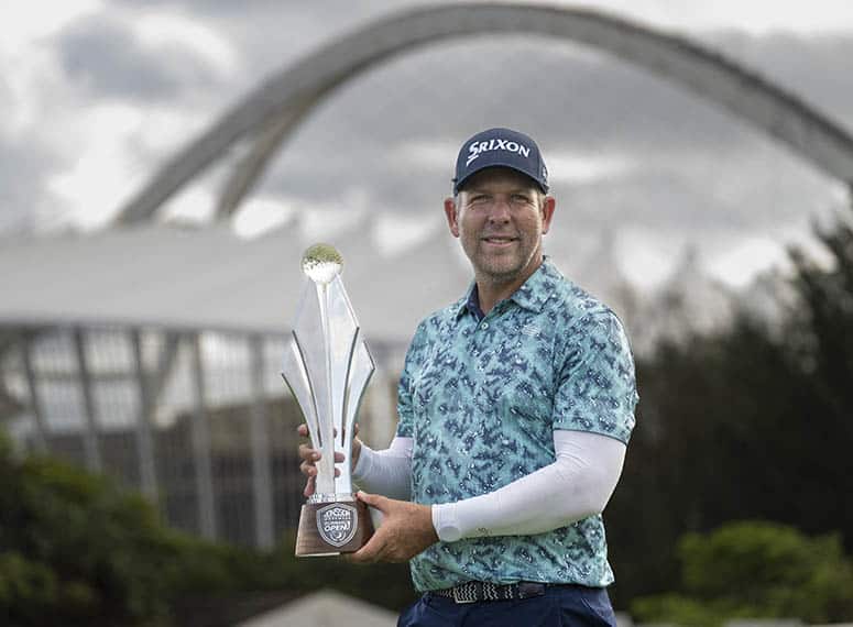 Oliver Bekker toujours vert, Julien Brun et Benjamin Hébert dos-à-dos