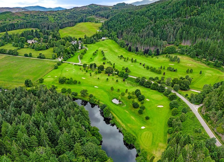 Et si vous achetiez votre propre golf dans les Highlands écossais ?