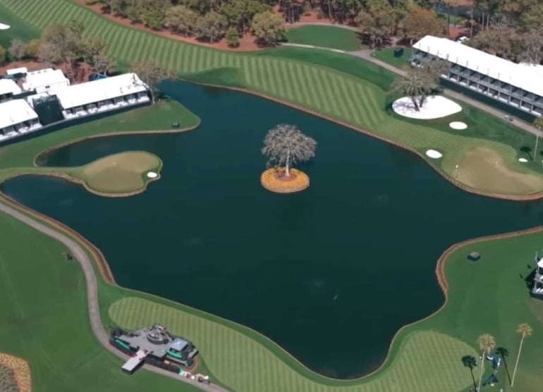 Players tpc sawgrass 17th hole