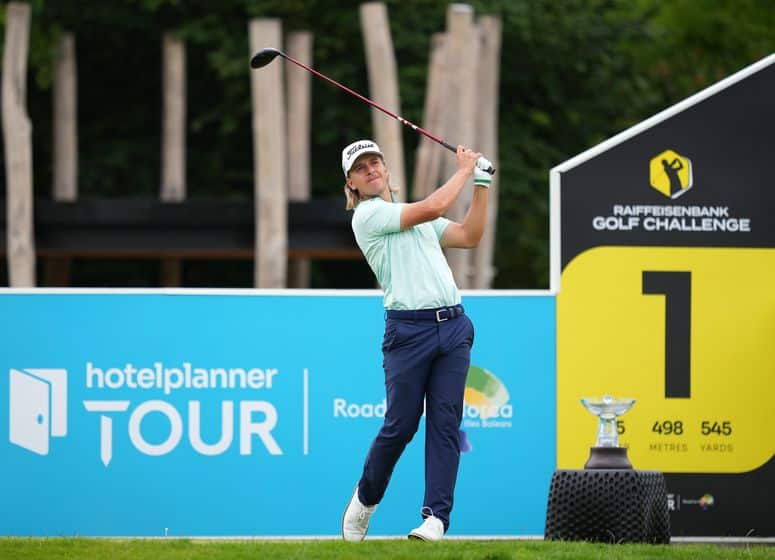 Anton Albers débloque son compteur. Top 10 pour Julien Sale