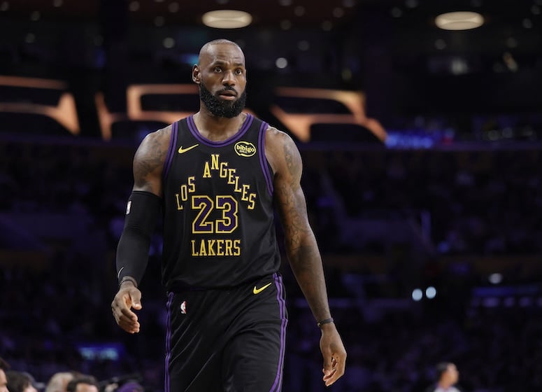 La star du basket LeBron James s’associe au PGA Tour