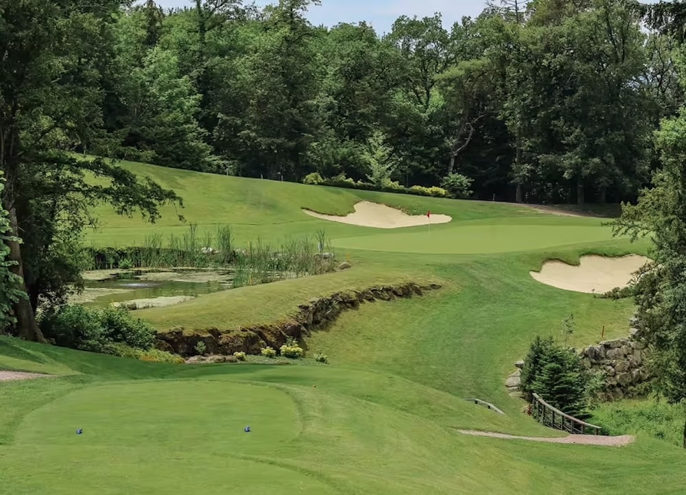 À Évian, golf et football (américain) s’unissent pour la bonne cause
