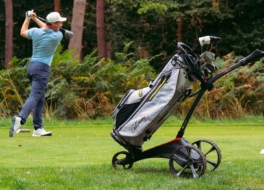 chariot de golf avec sac