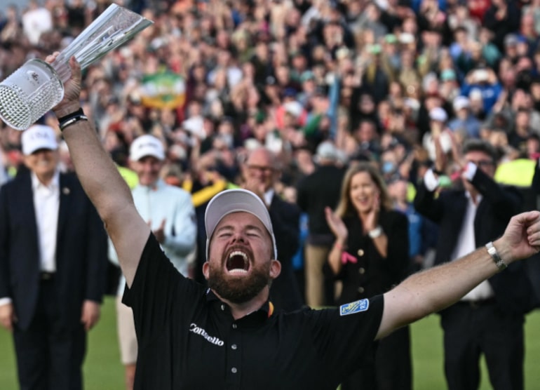 ShaneLowryTrophyIrish Brendan Smialowski / Getty / AFP